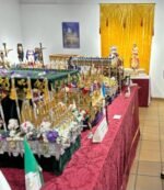 La familia Caballero expone pasos en miniatura en la Casa de la Cultura