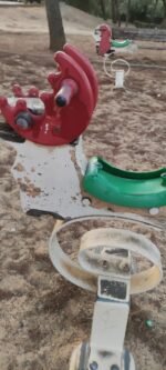 El parque infantil de la Nocla, un peligro diario para los niños