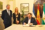 El Pleno aprueba retirar la firma del exministro Ábalos del libro de honor municipal
