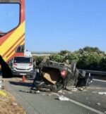 Aparatoso accidente en Alcalá hubo que rescatar al conductor