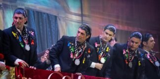 Noche grande en el Falla con “Ssshhhhh!!”, con autoría del alcalareño Pablo de la Prida y el Bizcocho