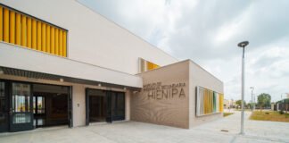 Begoña Iza alerta del “abandono” del IES Hienipa sin sistema de climatización