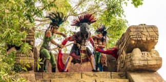 Isla Mágica busca personal para la próxima temporada