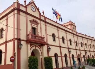 Alcalá saca 74 plazas de empleo para reforzar policía, bomberos y otros servicios