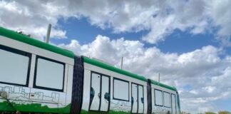 Llega el tranvía a Alcalá, pero los pasajeros tardarán meses en usarlo