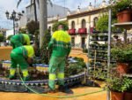 Alcalá se embellece con 4.000 plantas para recibir la Semana Santa