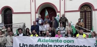 Escasa respuesta ciudadana en la manifestación por la mejora del transporte público en Alcalá