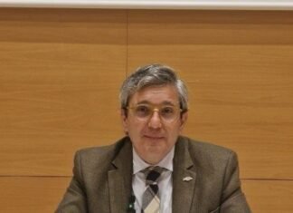 El pleno aprueba, a instancias del PP, un servicio de apoyo a cuidadores