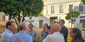 Javier Cortés, nº 1 de Vox por Sevilla, visitó ayer Alcalá y denunció el retraso en las obras