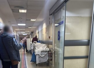 Colapso en Urgencias de Valme: los sanitarios advierten que no pueden garantizar la seguridad de los pacientes