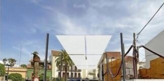 Comienzan los trabajos para los toldos de la Plazuela en la zona de taxis