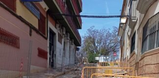 Vecinos denuncian la paralización de las obras de José Pinelo, junto al Duque