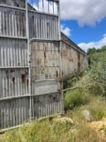 Denuncian el grave deterioro de la parte trasera del cementerio
