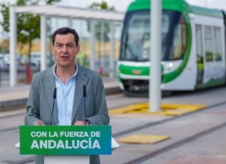 La Junta Electoral fuerza a Moreno a borrar la promoción del tranvía por electoralista