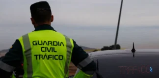 El motorista herido en la A-92 a la altura de Alcalá busca testigos del camión que provocó el accidente