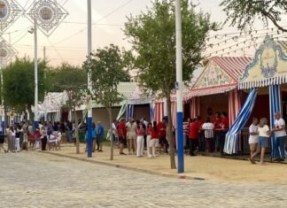 El calor no frena a los caseteros: intenso ambiente en el sábado de Preferia