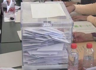 Izquierda Unida lanza un manifiesto para animar a votar el 17M