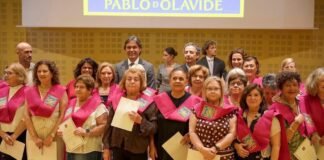 47 alumnos del Aula Abierta de Mayores de Alcalá se gradúan en la UPO