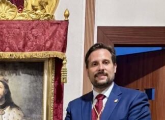 Enrique Ruiz revalida la presidencia del Consejo General de Hermandades de Alcalá