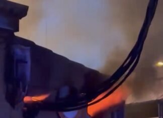 Incendio en un centro de transformación eléctrica junto al recinto ferial