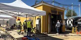 Esfuerzo conjunto para reparar el cuadro eléctrico averiado antes de que empiece la feria