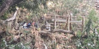Vox denuncia la ocupación ilegal de una cueva en la ribera del Guadaíra