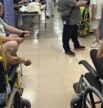 “Mi padre infartado tuvo que marcharse sin ingresar en Valme” más colapso en las urgencias