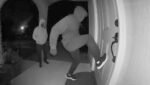Patean puertas de madrugada, el peligroso reto viral que ha llegado a Alcalá Patean puertas de madrugada, el peligroso reto viral que ha llegado a Alcalá