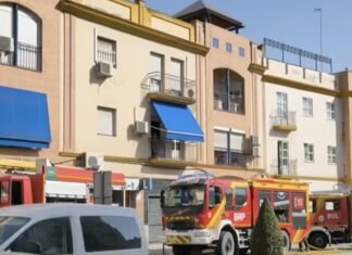 Actualización incendio: una persona en parada cardiorrespiratoria y otros tres heridos