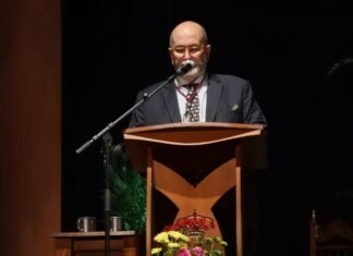 Emoción y devoción en el pregón de Antonio María Lebreros