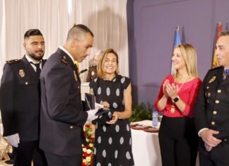 Alcalá reconoce la labor de sus policías en el Día de los Ángeles Custodios