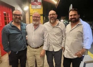 Paco del Zambra, homenaje a toda una vida dedicada a la hostelería de Alcalá