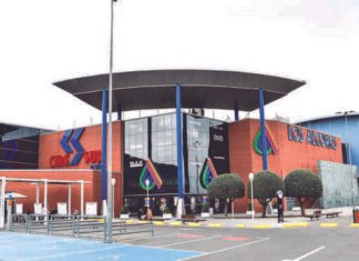 Estos son los Centros Comerciales y Supermercados que abren hoy 12 de octubre